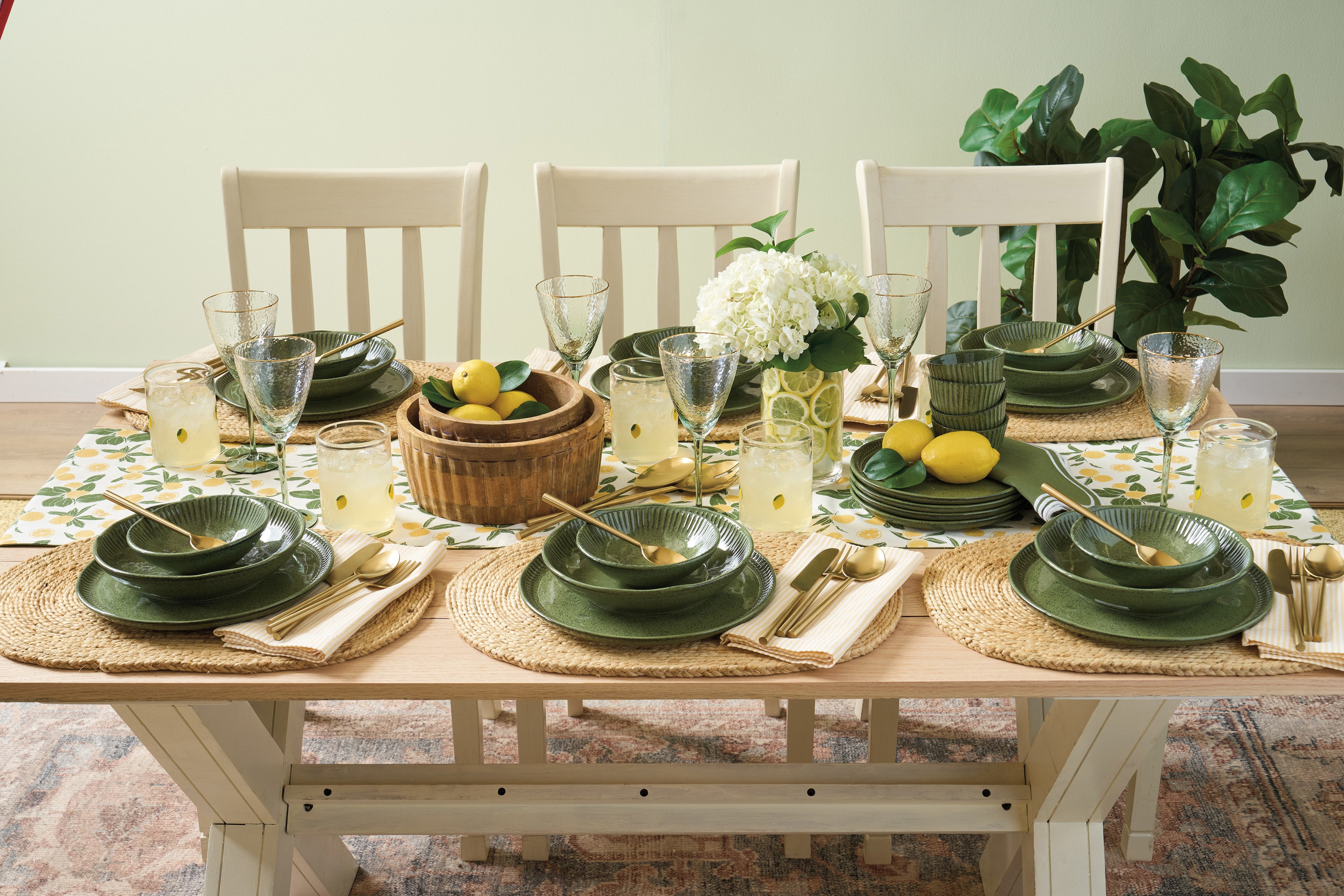 Livia Verde Serving Bowl